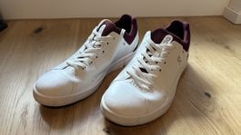 On Sneaker Roger Advantage Gr. 43 weiss bordeaux