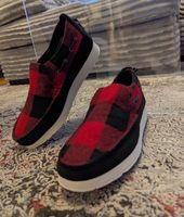 Leichte Schuhe. Neu. Gr.40