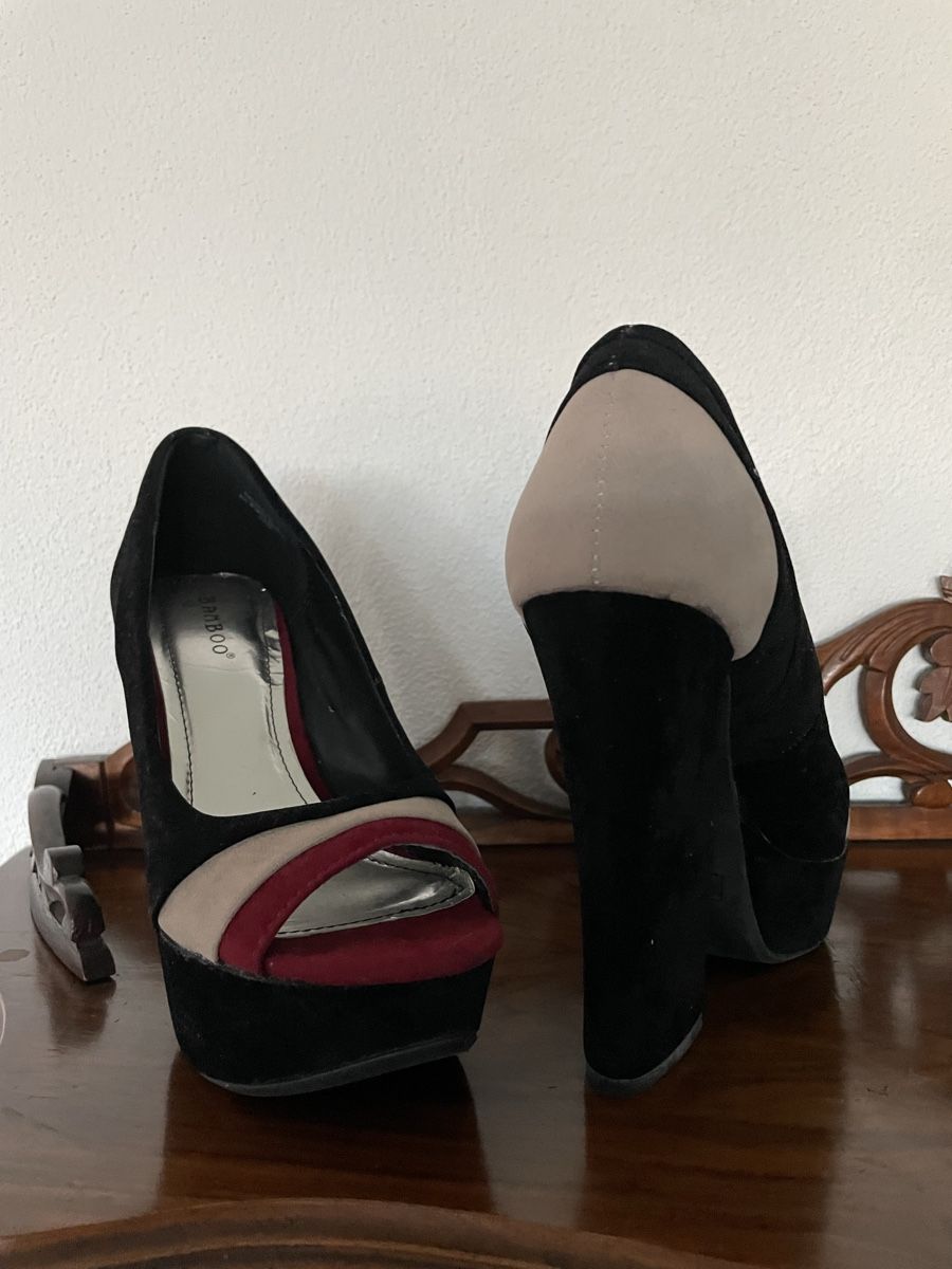Scarpe da donna: Schwarze Damen Plateau Pumps Gr. 40 – Nuovo (secondo la descrizione) da Emmenbrücke venduto da Ladyboutique 4