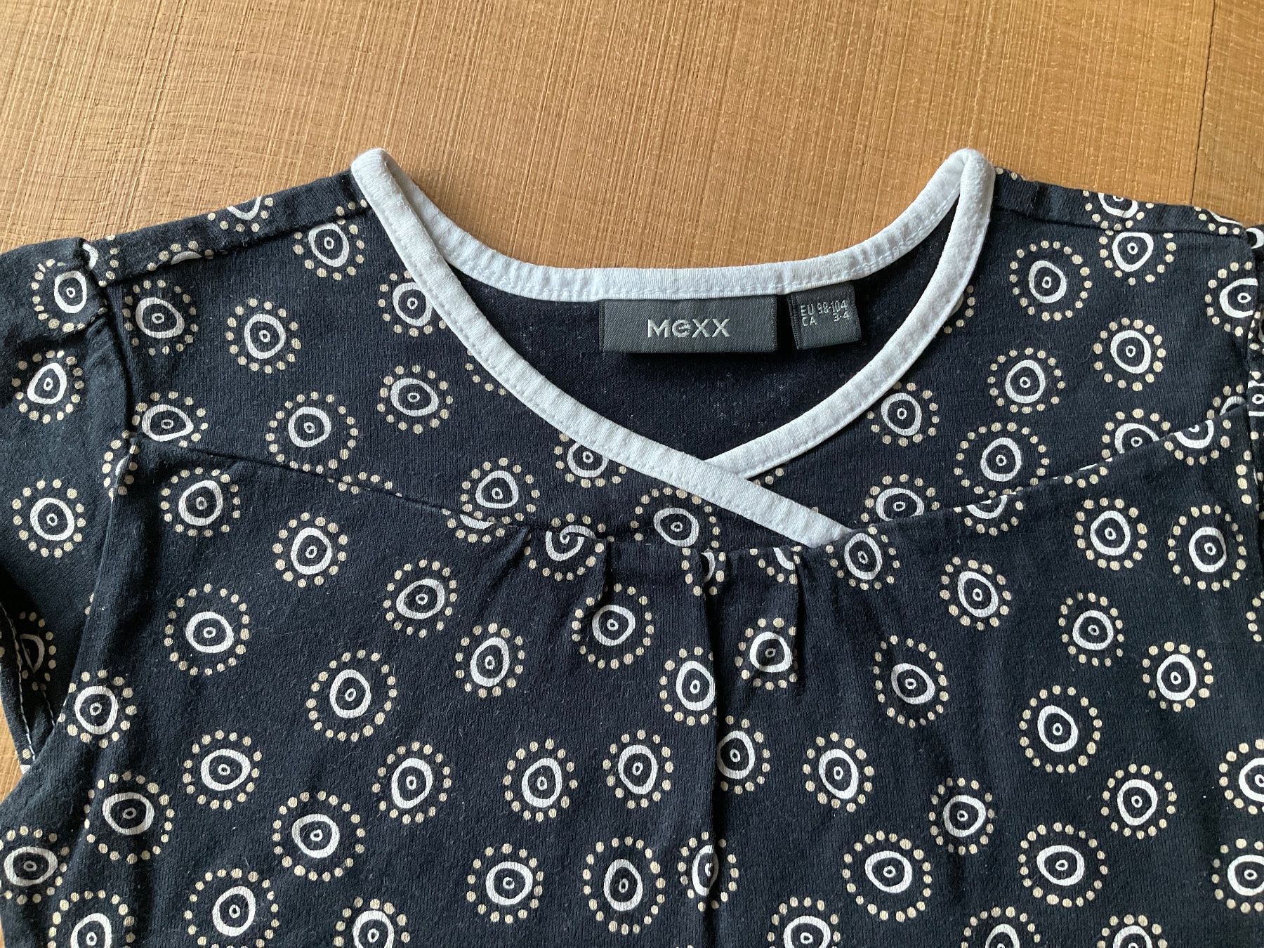 Camicette, T-shirt & Top: 3x Tshirts Gr. 98 – Usato da Winterthur venduto da aionila 3