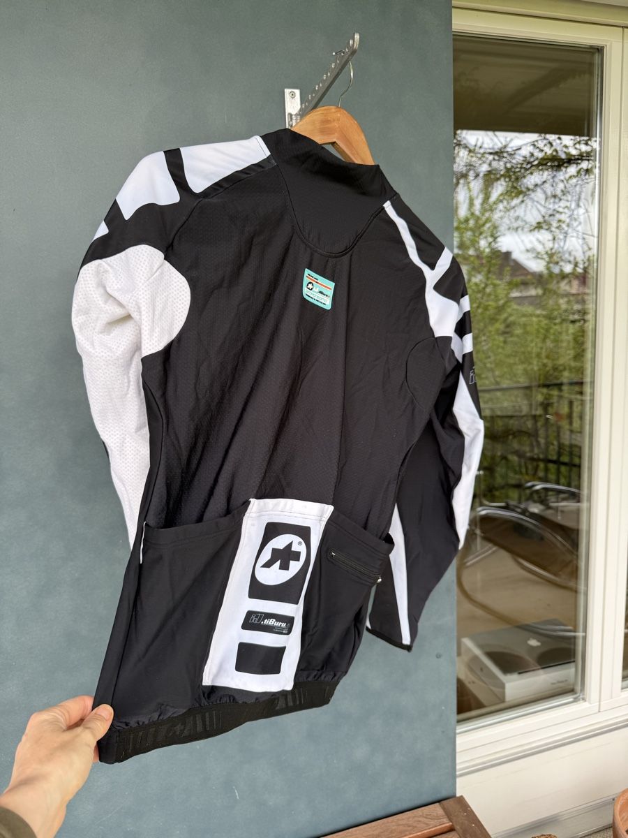 Assos Jacken: ASSOS Velo Jacke Grösse M 🚴🏻‍♂️ – Gebraucht aus Uster von Flummi 4