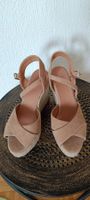 Neue Wedge-Sandalen Wedges von Castañer