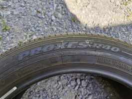 4 Toyo Reifen 215 50 18