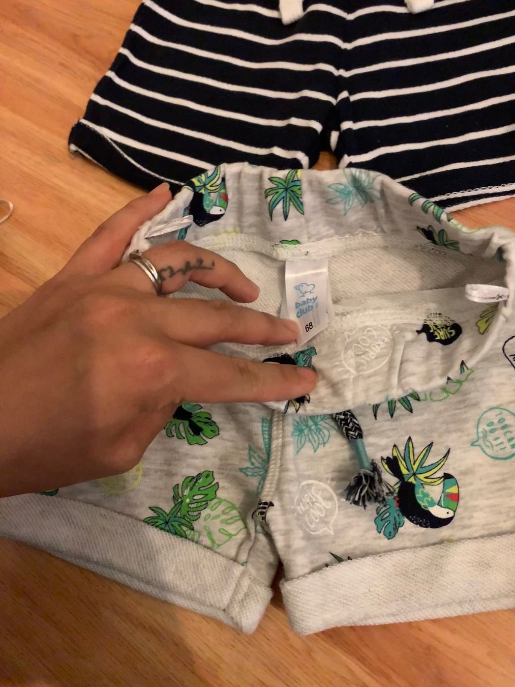 Pantaloni: Baby-Shorts – Usato da volketswil venduto da Sisi521 2