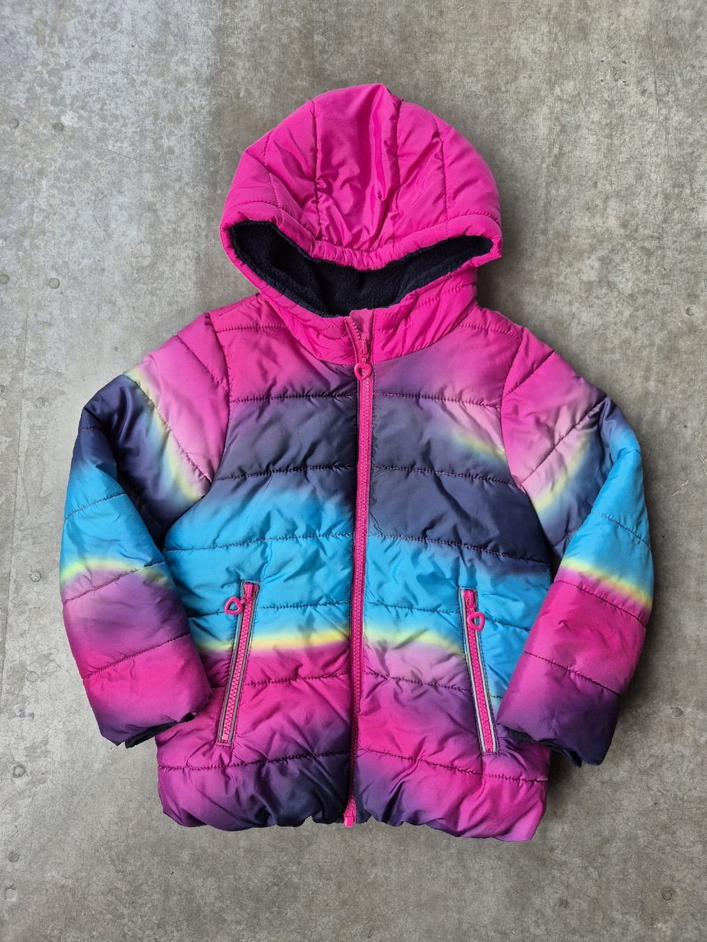 S.Oliver Vestes & Manteaux: Winterjacke von S.Oliver Gr. 116 – D'occasion à Jona par Mimimi87