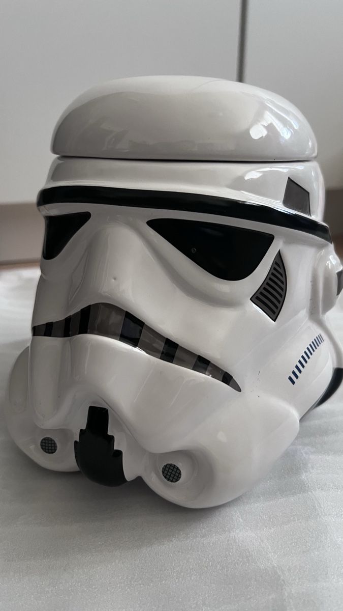 Star Wars Figuren: Star Wars Stormtrooper Keksdose mit Deckel - Kultobjekt – Neu (gemäss Beschreibung) aus Wil SG von mia2016