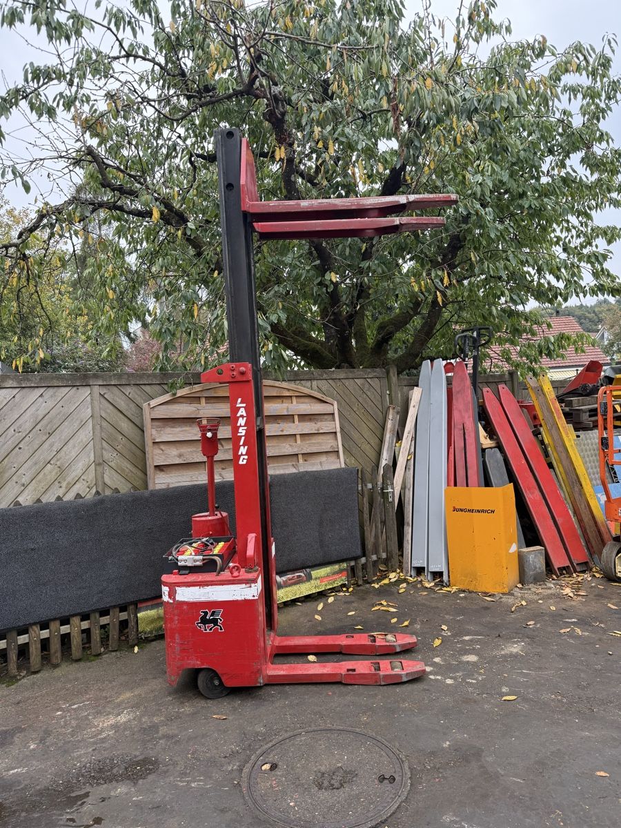 Linde Carrelli elevatori e a forche: Deichselstapler Lansing PHEP6 – Usato da Embrach venduto da embr12 1