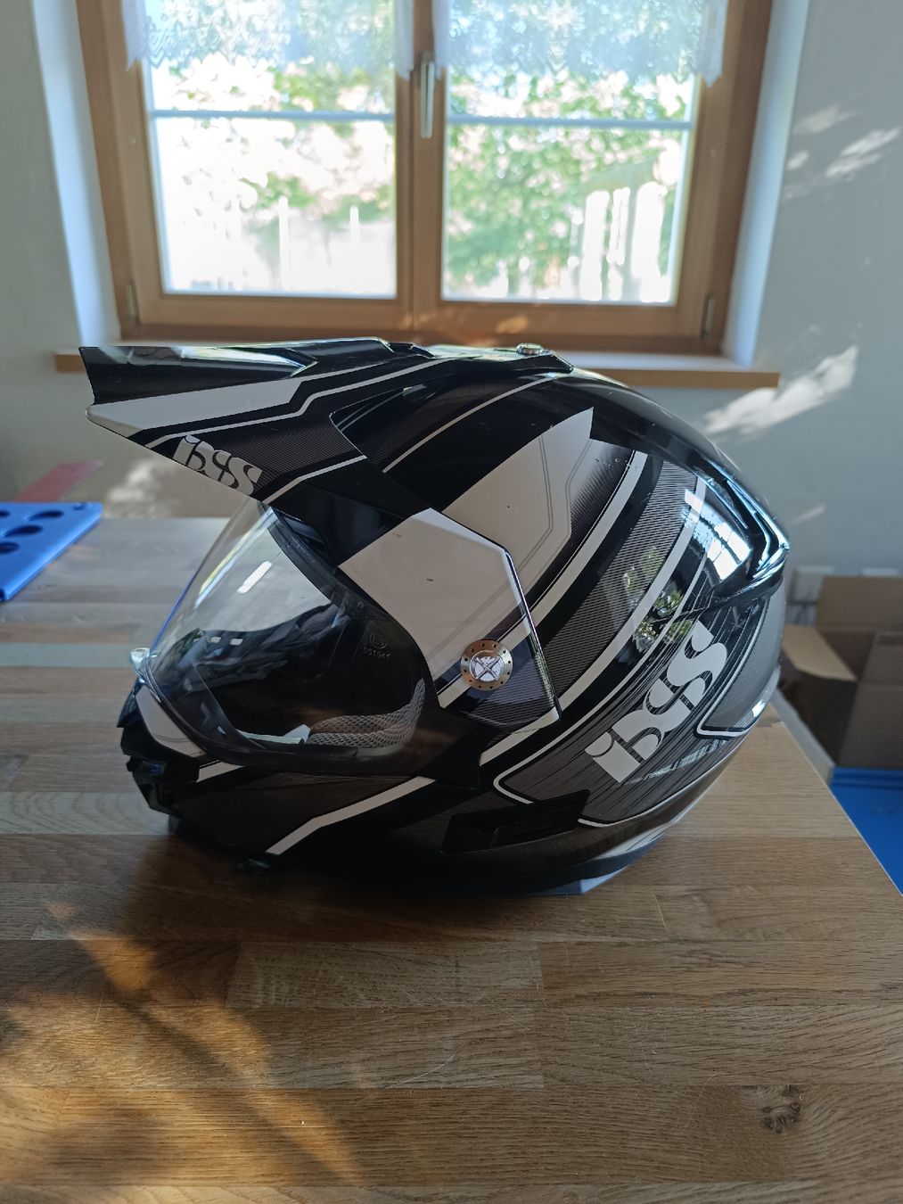 IXS Caschi & visiere: IXS Mottorradhelm – Usato da Ottikon venduto da PiloniFive 1