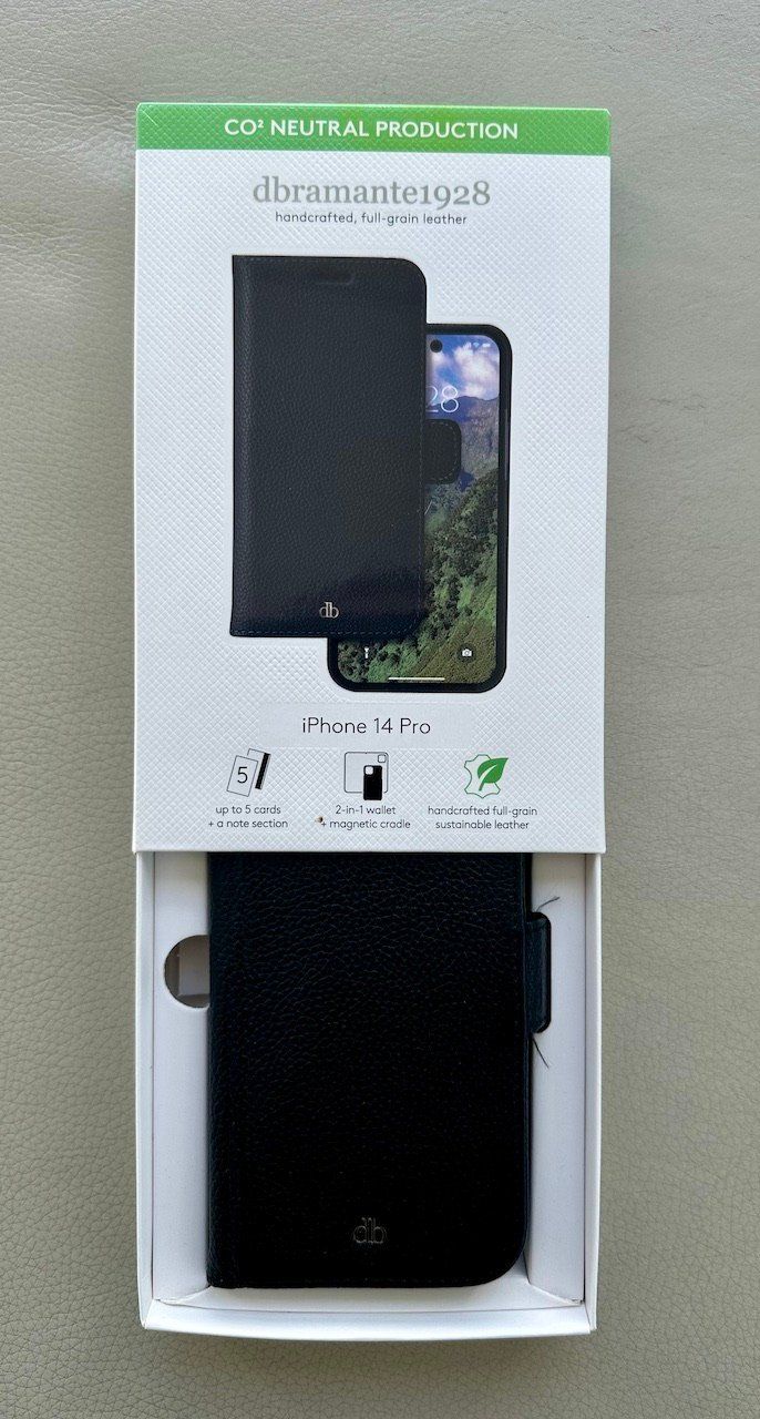 Cover & Protezioni schermo: iPhone 14 Pro Cover - iPhone Schutzhülle - 2 teilig  NEU – Nuovo e nell'imballaggio originale da Ried-Brig venduto da Challi 5