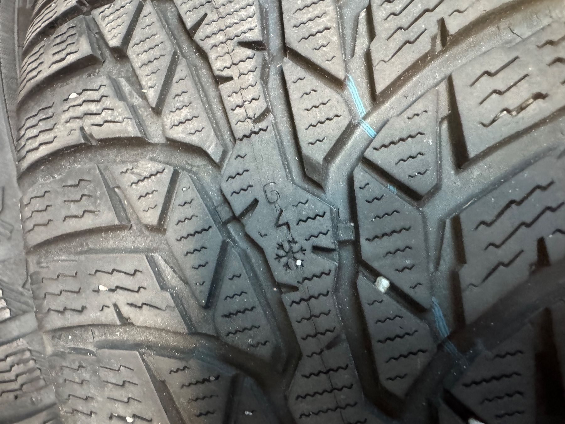 Nokian Pneumatici & Ruote complete: 205/55R16 – Usato da Widen venduto da Dinero02 6