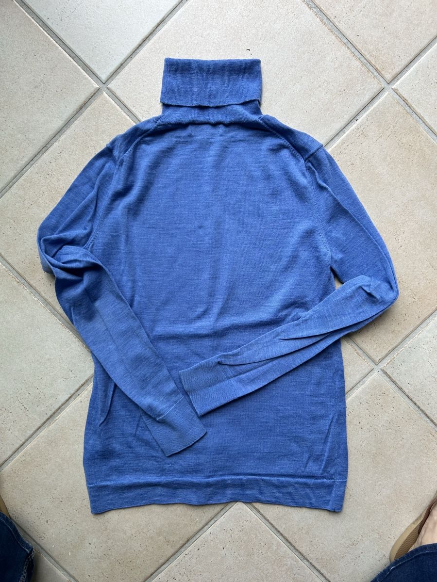 Banana Republic Pullover & Sweatshirts: Banana Republic Pulli in Blau – Gebraucht aus Küsnacht ZH von leo_77bd