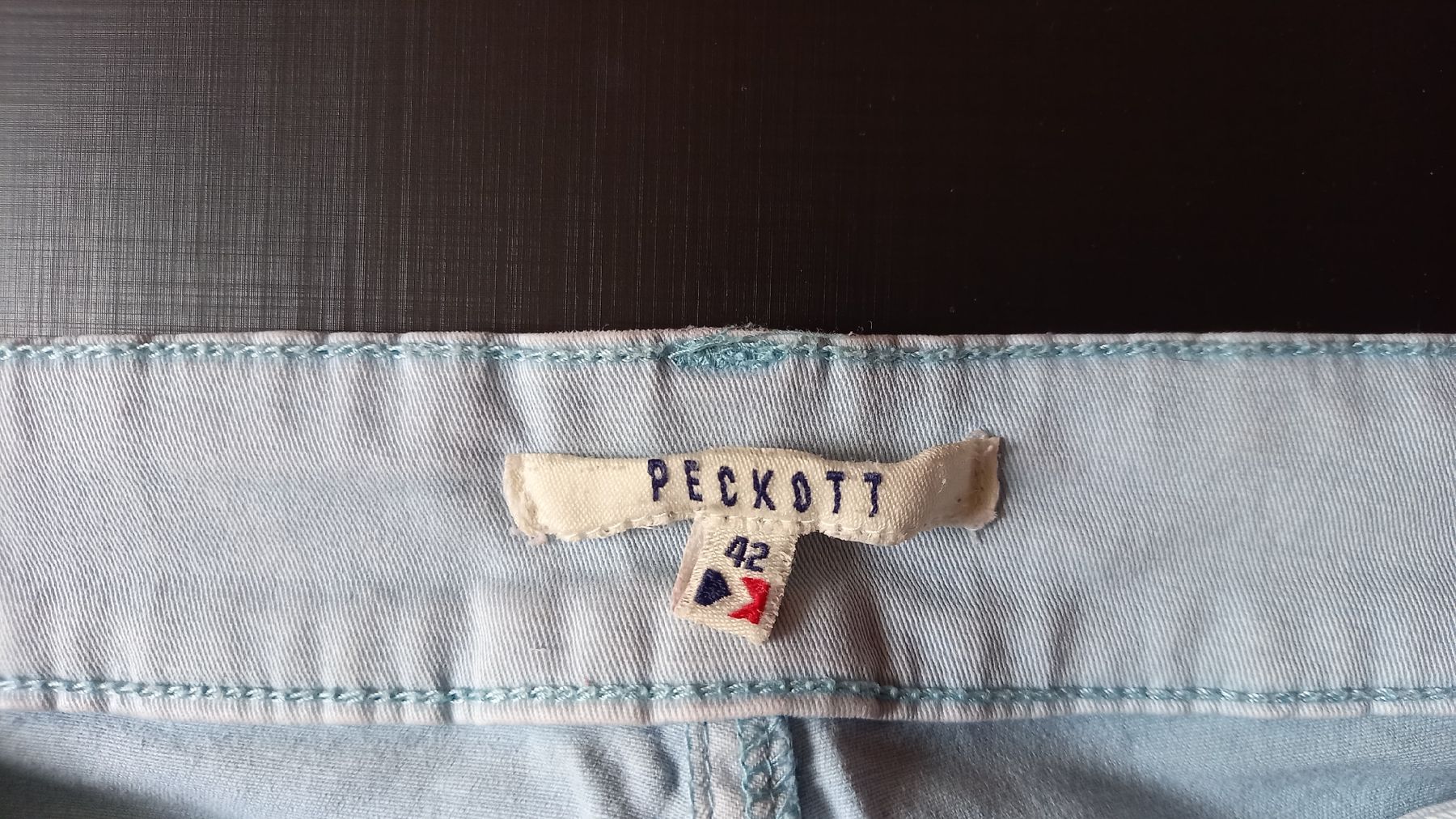 Pantaloni: Damen Hose Peckott Hellblau Grösse 42 – Usato da St. Gallen venduto da Otterndorf 2