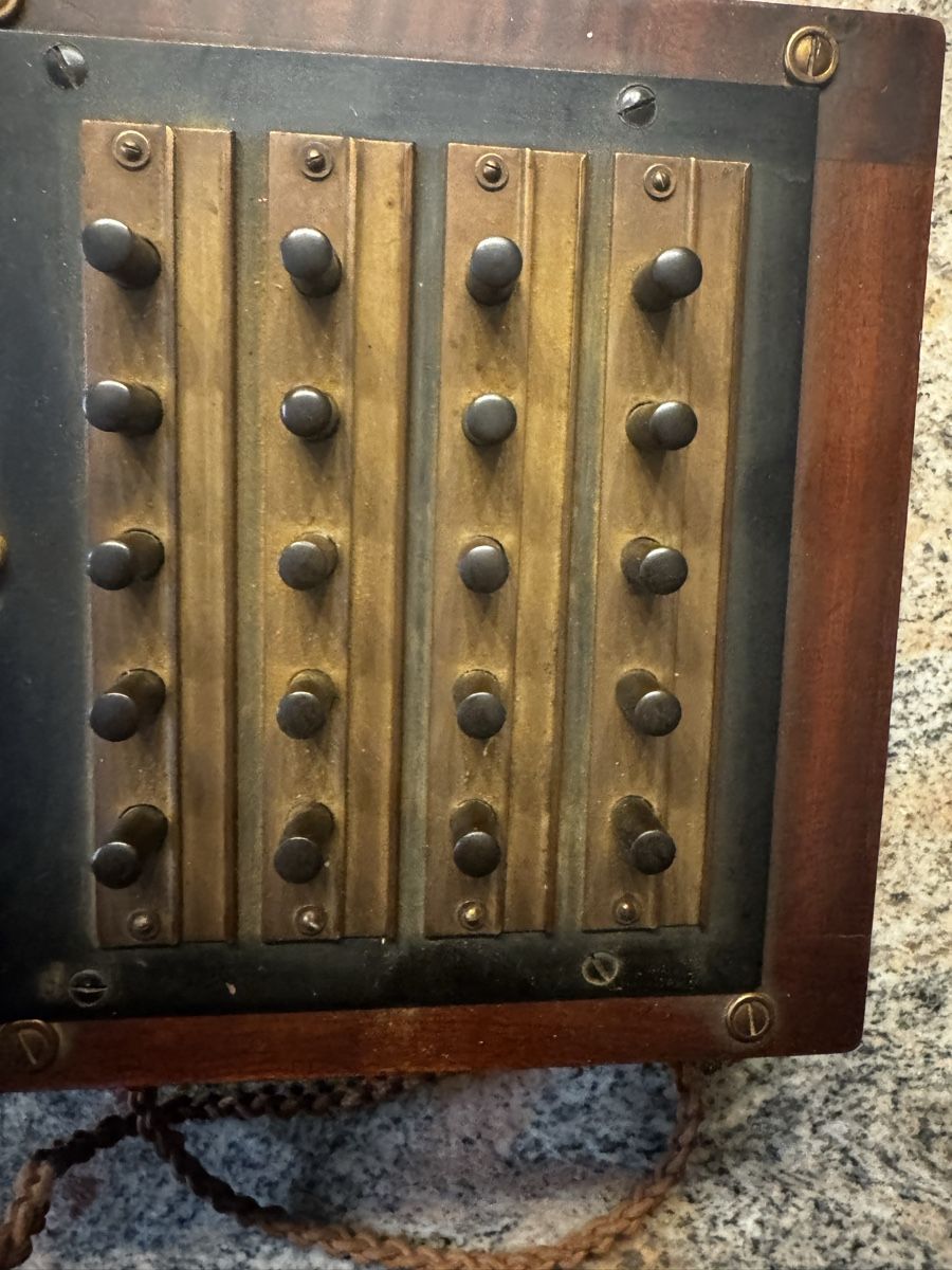 Téléphones: Antikes Telephon-antique telephone – Défectueux à Olten par Asaliya 2