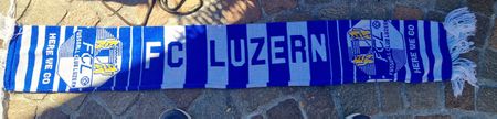 Fanschal FC Luzern blau weiss gestreift