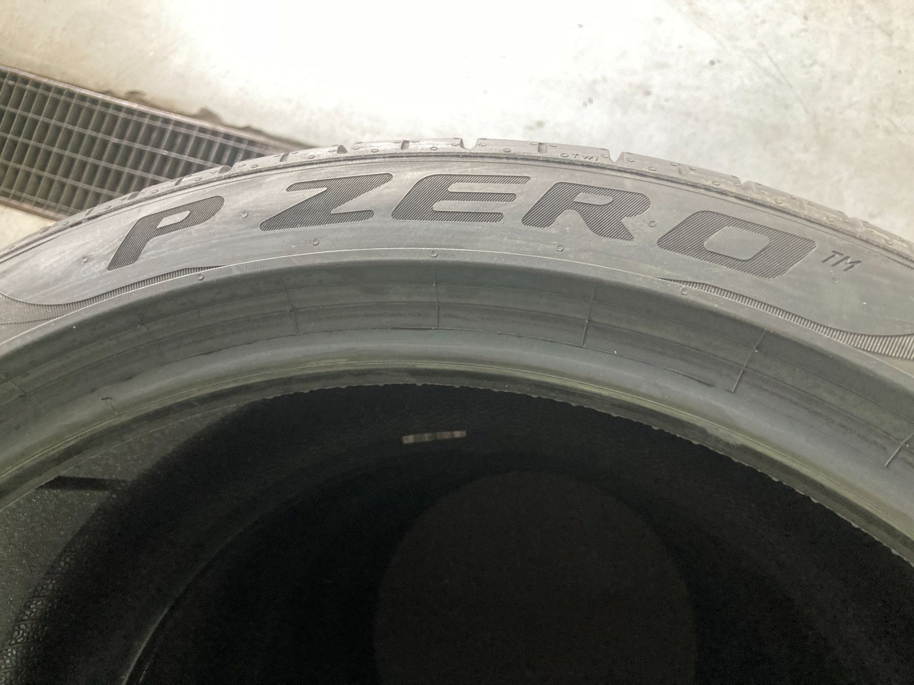 Pirelli Pneumatici & Ruote complete: 235/40R19 Pirelli Sommerpneu – Nuovo e nell'imballaggio originale da Cham venduto da Cham6332 1