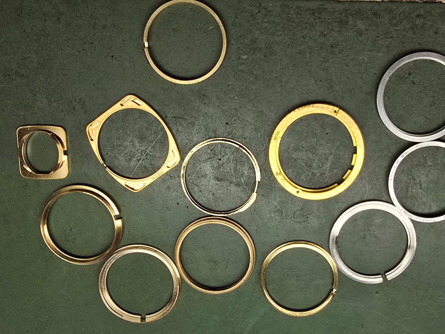 Orologi: Lot de cercle d'emboîtage – Usato da Tramelan venduto da Nirdan 3