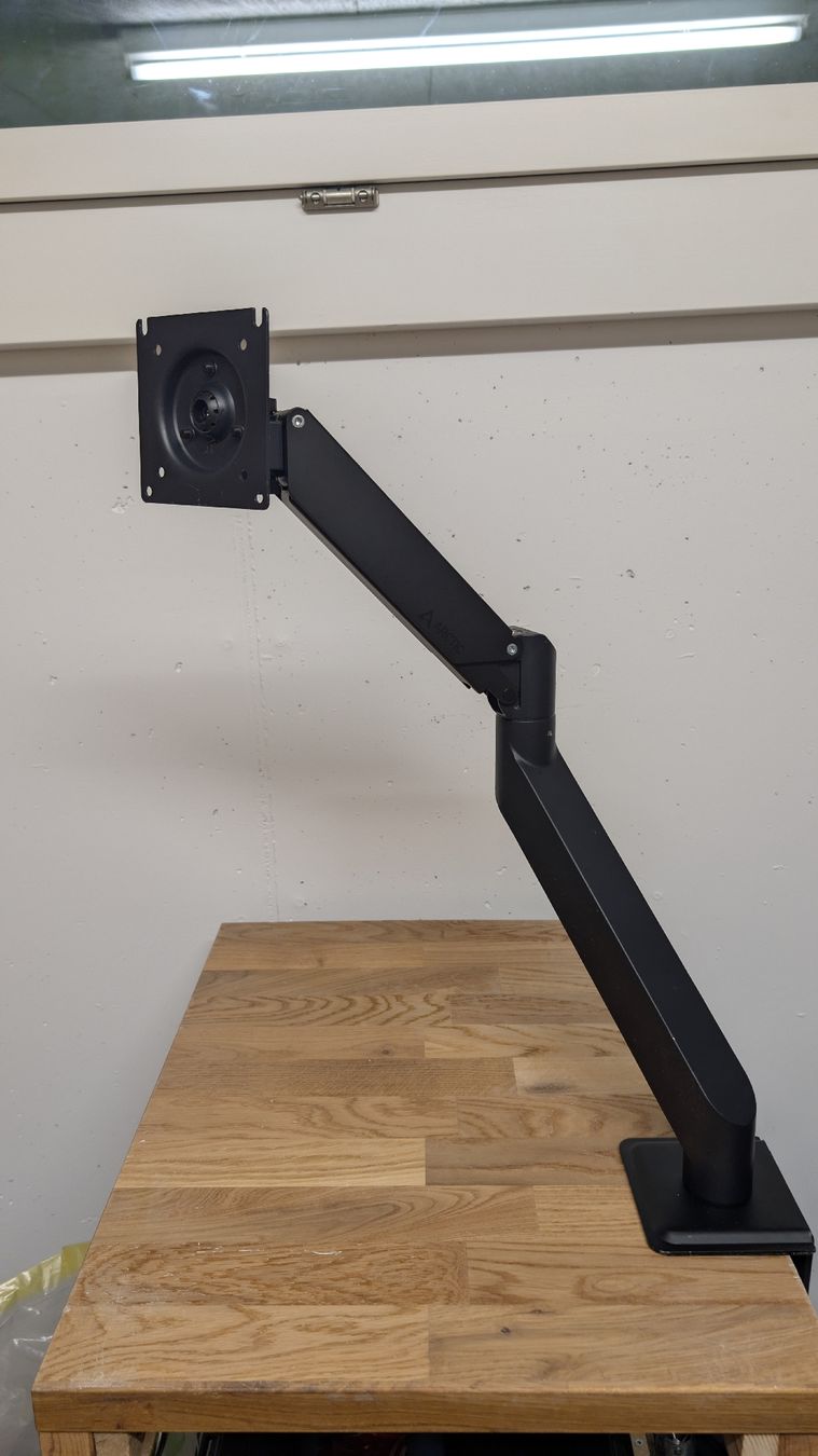 Staffa per monitor: Monitor Halterung – Usato da Meisterschwanden venduto da sam_266y