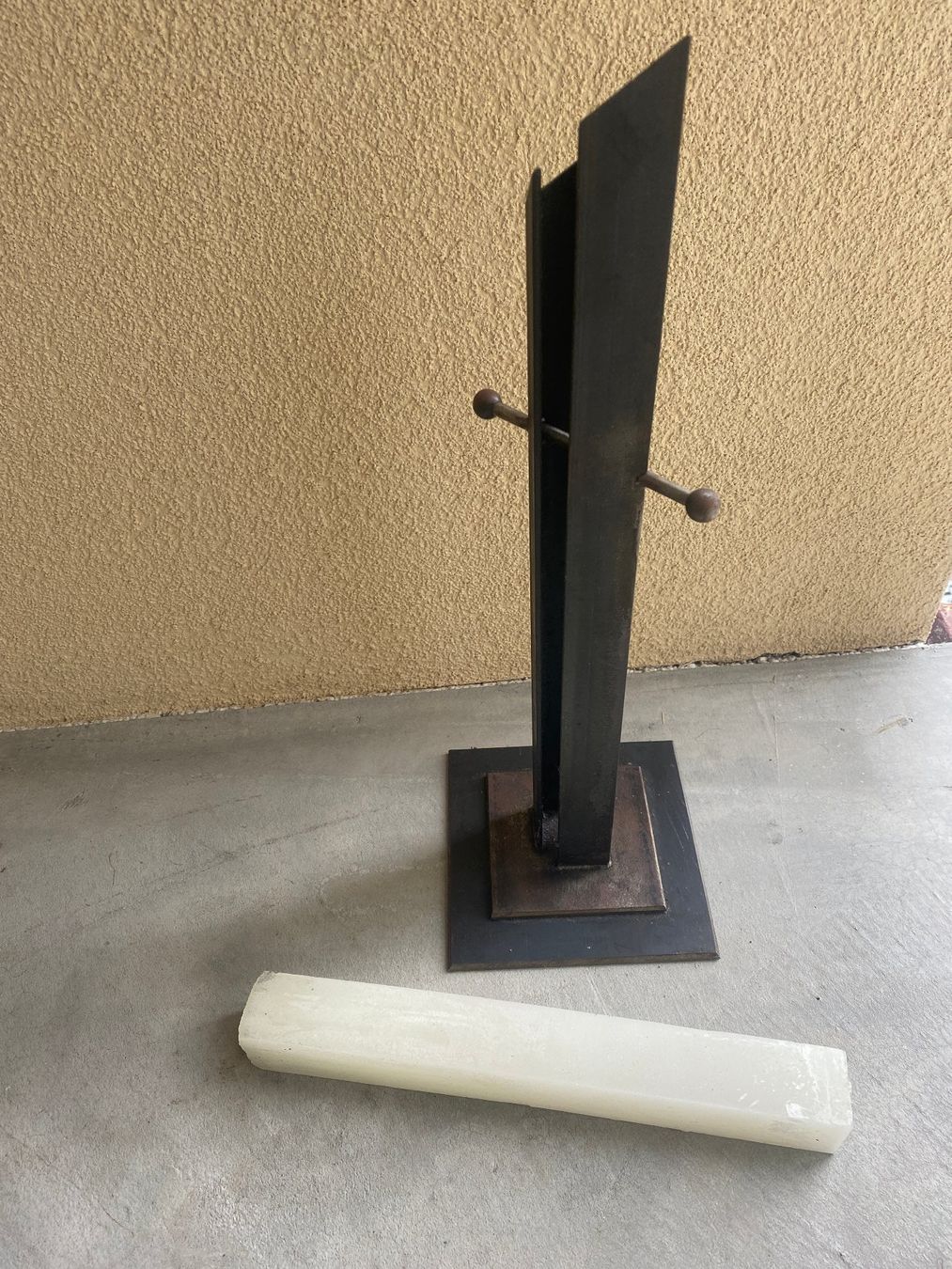 Kerzenständer: Kerzenständer, Metall Kerzenständer mit Kerze – Gebraucht aus Gossau SG von Gusho 1