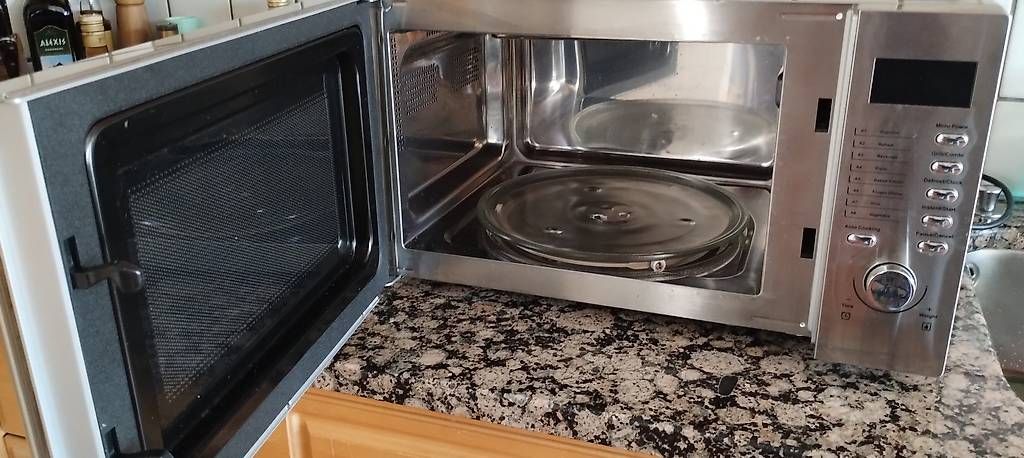 Backöfen: Koenig micro-onde avec grill – Gebraucht aus Founex von JEdwards 1