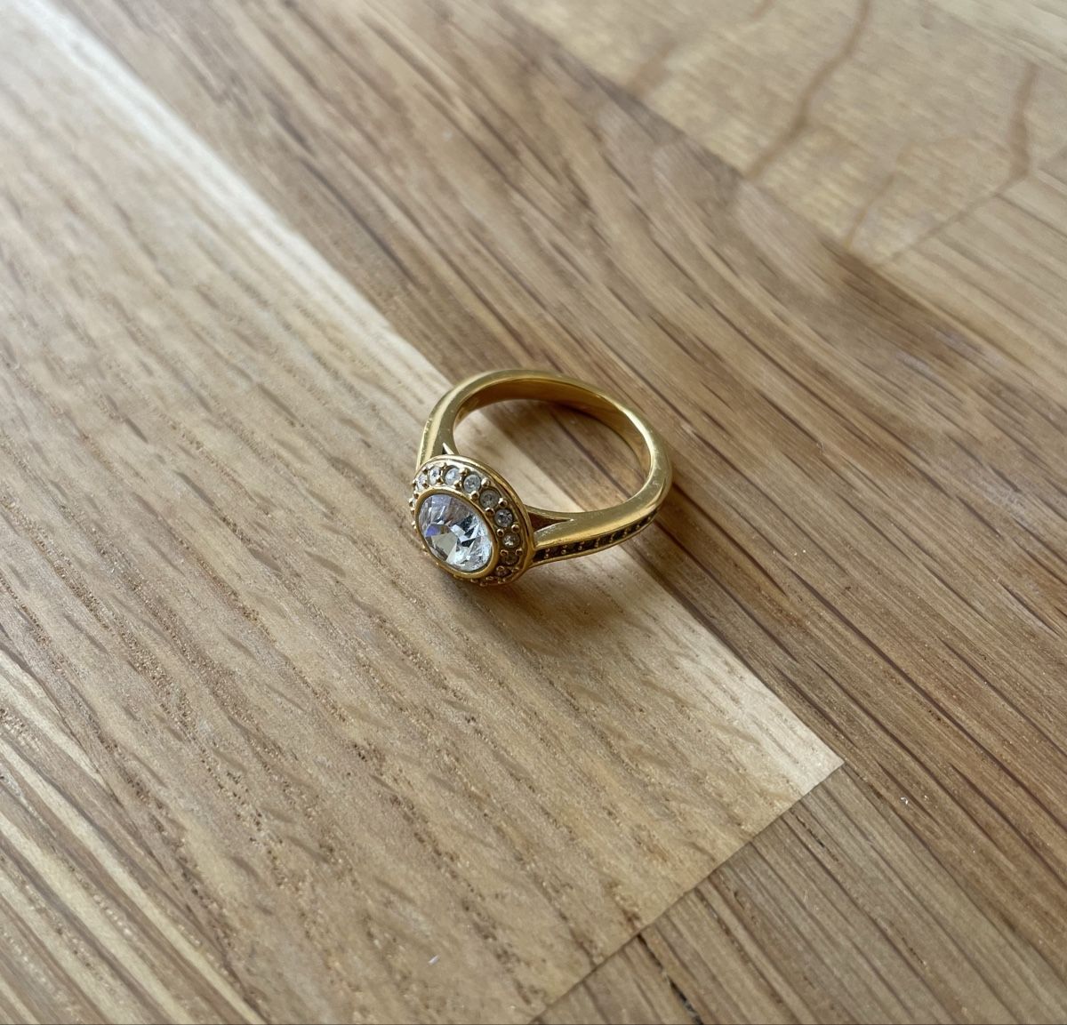 Swarovski Anelli: Swarovski Ring – Usato da Winterthur venduto da shekina87 1