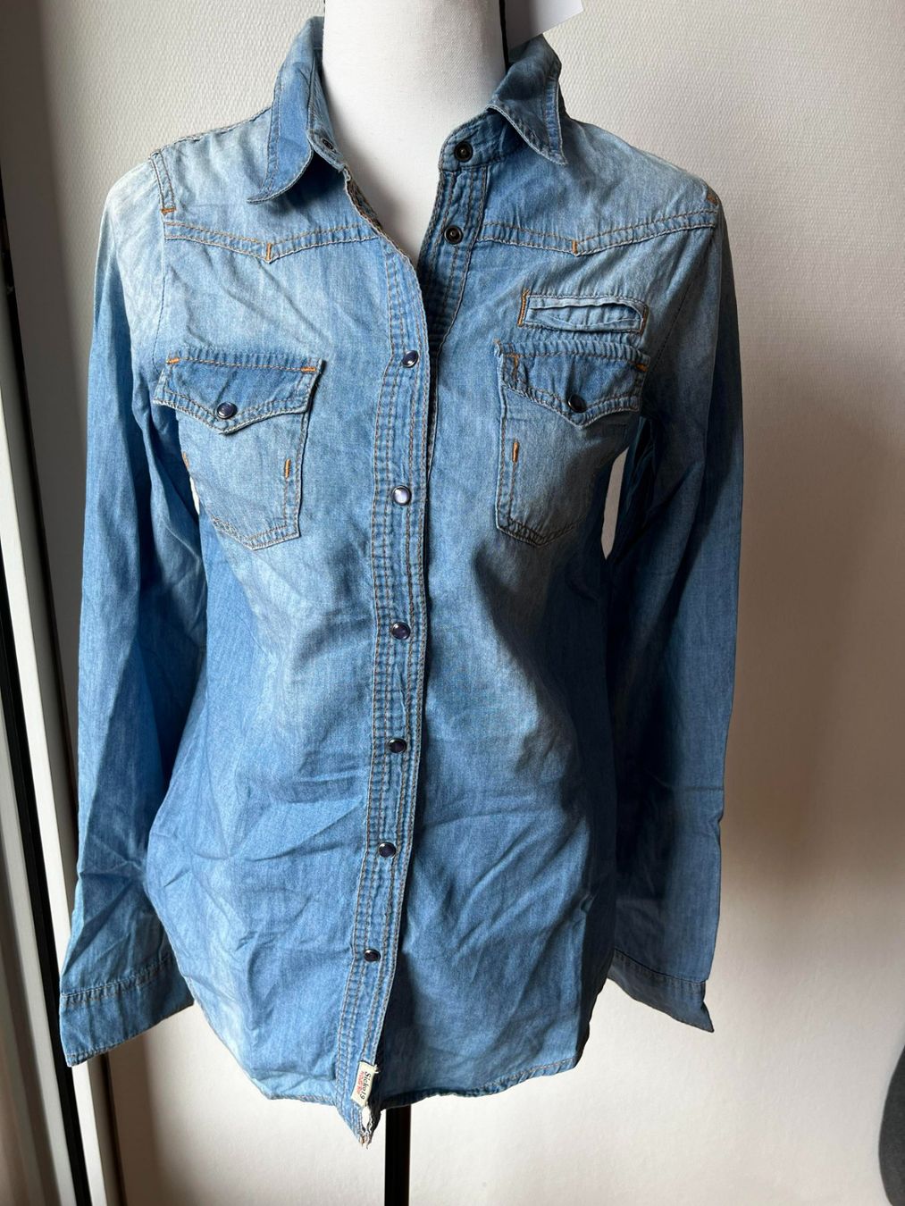 Blusen: ✨Pull&Bear Bluse S 100%cOTTON ✨ – Gebraucht aus Riehen von ann_76jw 6