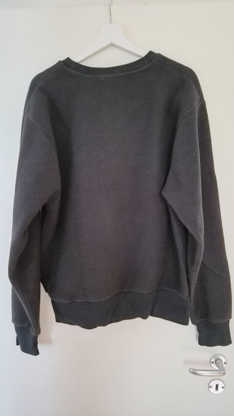 Champion Maglioni & Felpe: Schwarzer Champion Fleecepullover, Gr. M - Top Zustand! – Usato da Basel venduto da Dodotefto 1