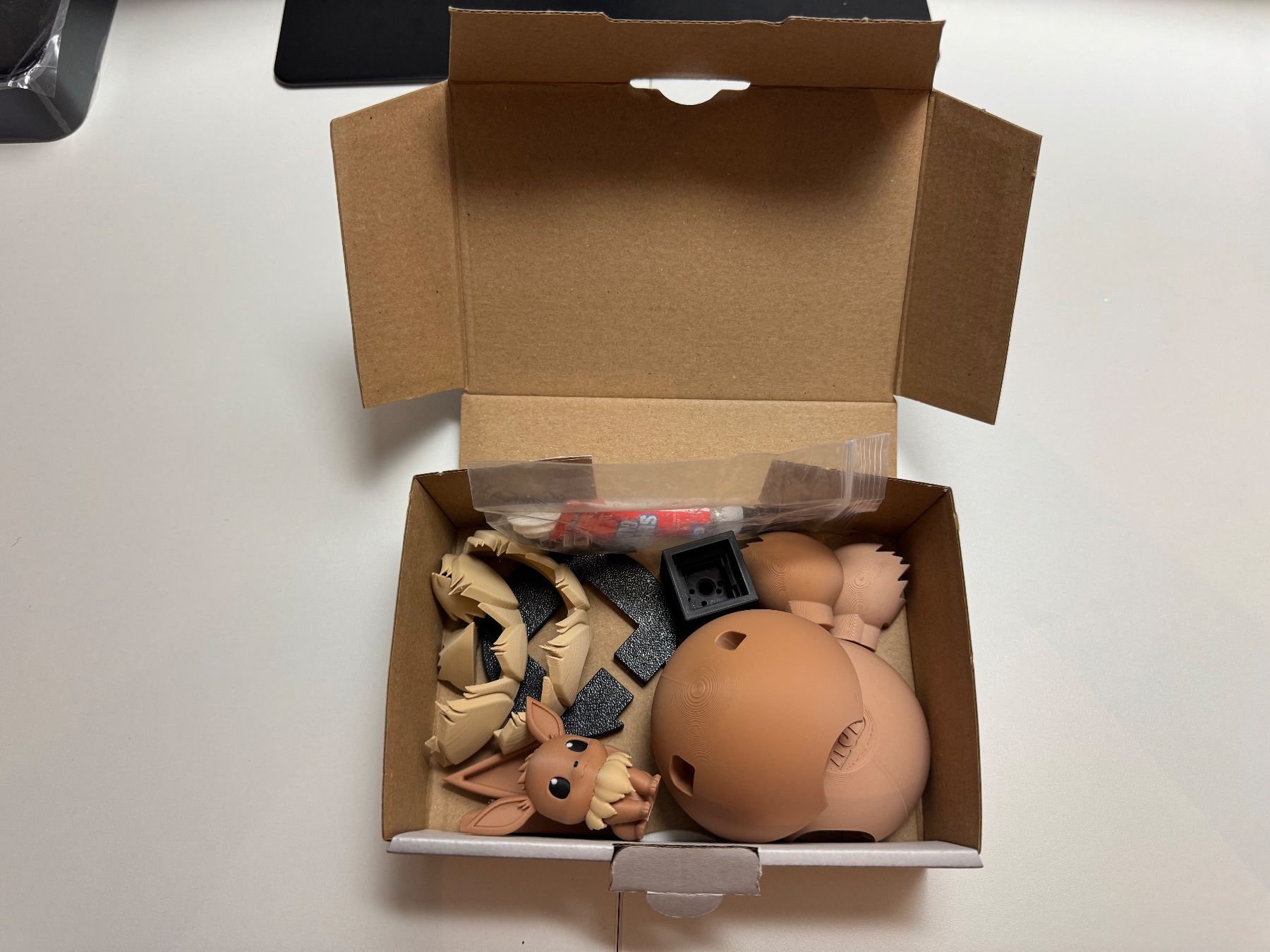 Pokémon Figuren: Evoli Pokeball – Gebraucht aus Bassersdorf von ero_9zp9 1