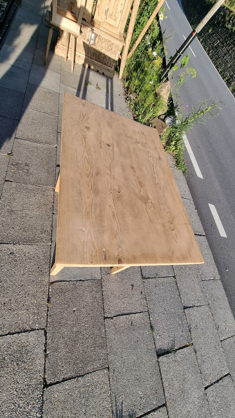 Tavoli: Tannentisch antik – Usato da Sils im Domleschg venduto da platin01 2