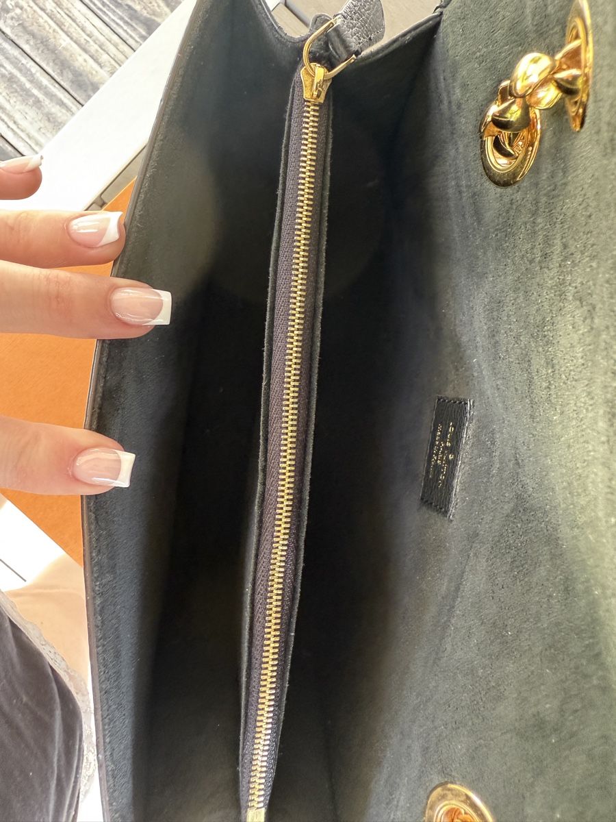 Louis Vuitton Taschen für Damen: Louis Vuitton Victoire Monogram Noir Schultertasche – Gebraucht aus Muttenz von jus_nkk2 5
