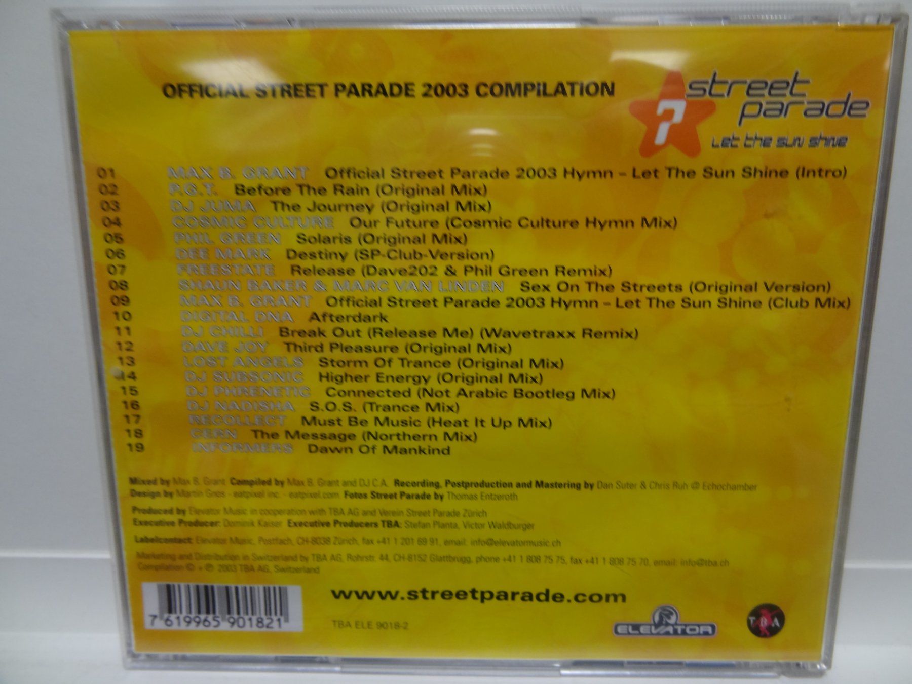 CD: Various - Street Parade 2003 - Let the Sun Shine – Usato da luzern venduto da musicandart 1