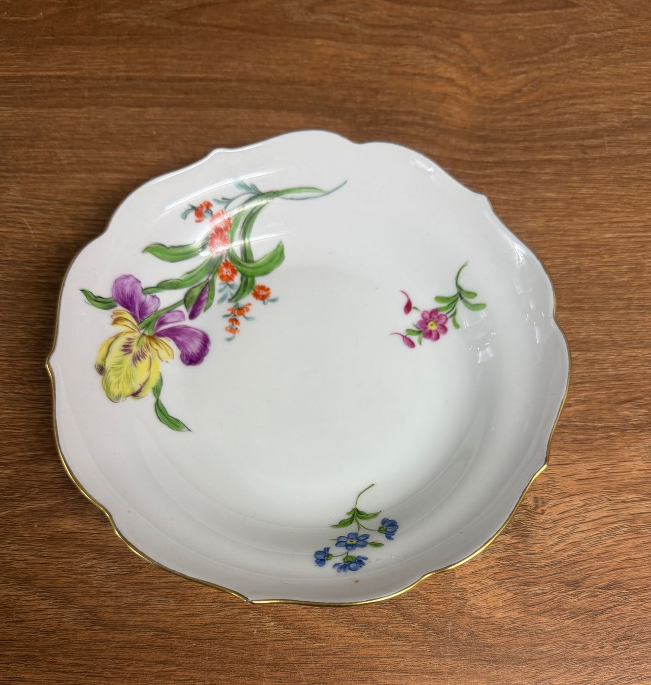 Piatti: Hutschenreuther Teller, Bavaria, zartes Blumenmuster, 1963 – Usato da Nussbaumen AG venduto da olitech5415