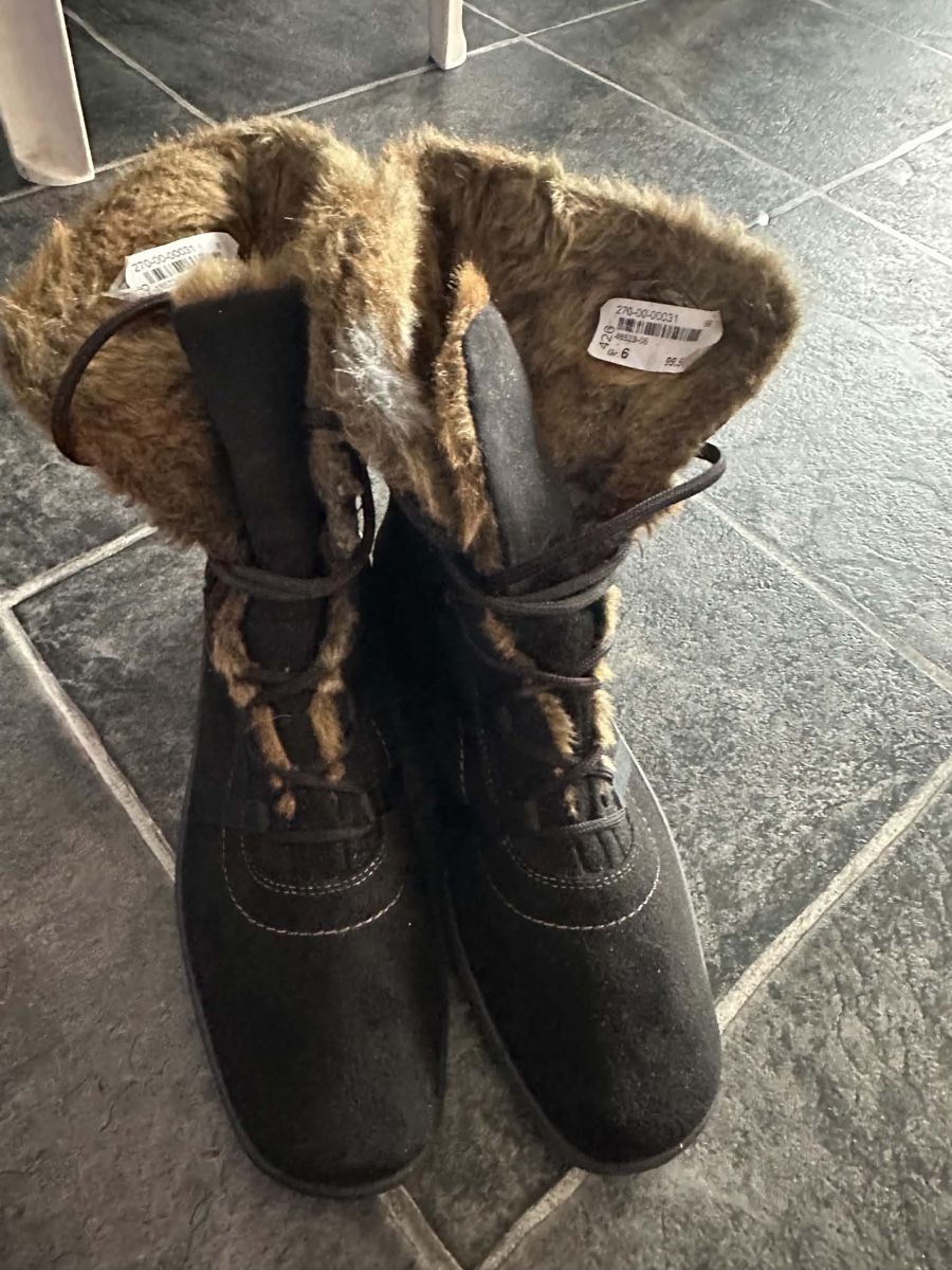 Ara Chaussures femmes: ARA Stiefel gr 39 – D'occasion à Gutenswil par Bregenzer8610 2