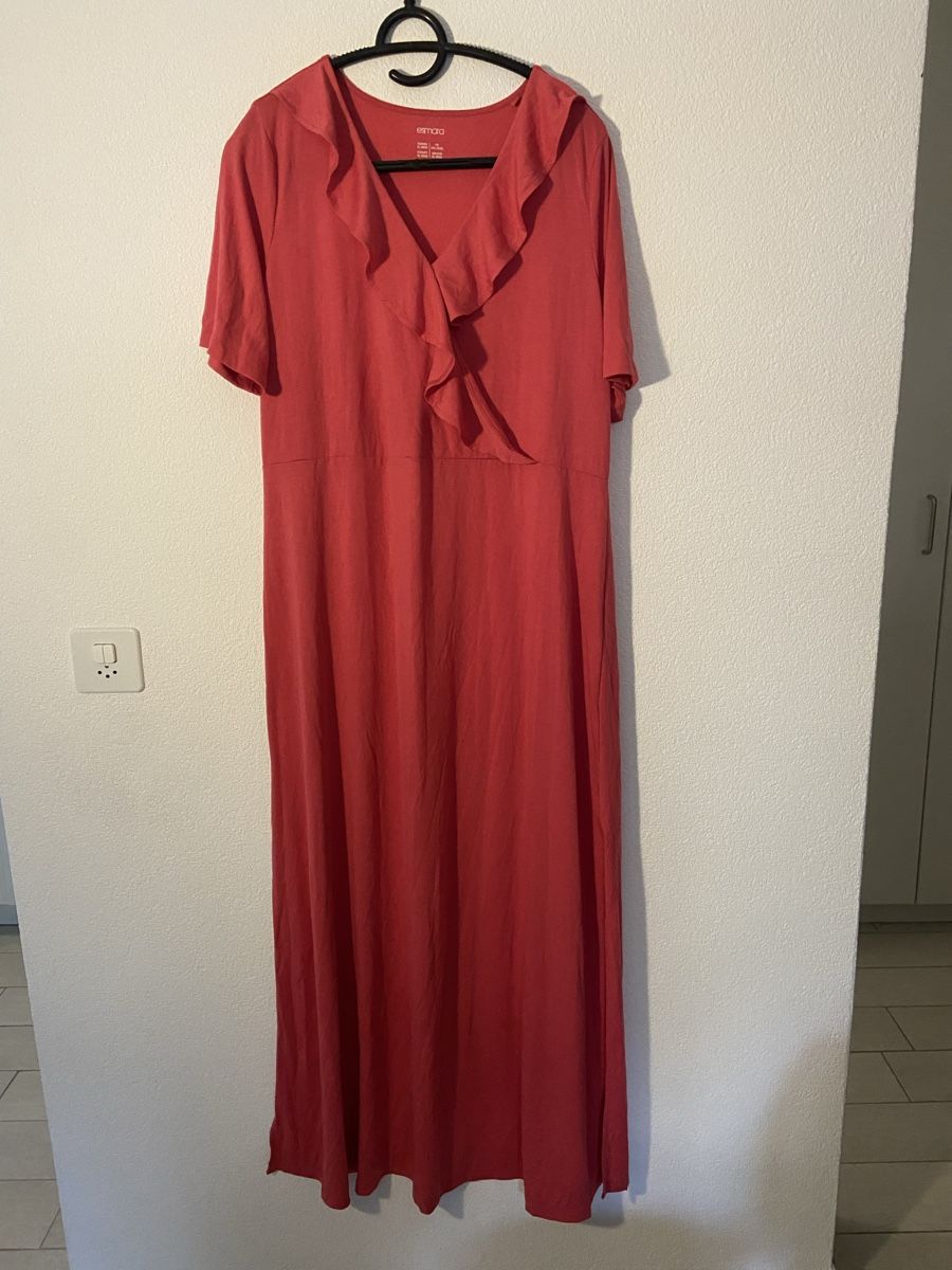 Kleider: Robe longue corail – Gebraucht aus Berlens von aye_lf66