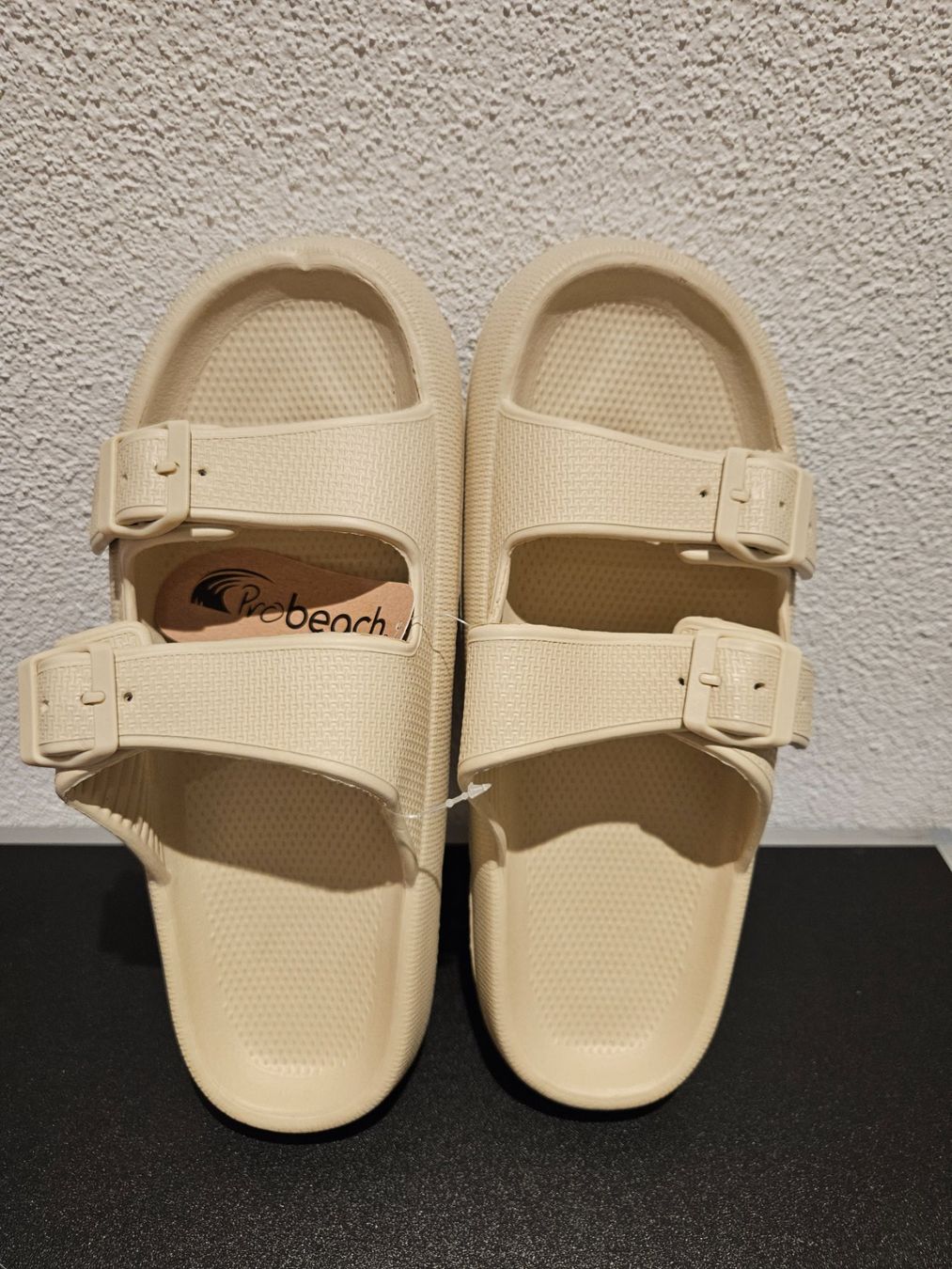Scarpe da uomo: Neu - Hausschuh / Badeschuh Gr. 43/44 – Nuovo e nell'imballaggio originale da Dagmersellen venduto da Jarsetz_Restposten
