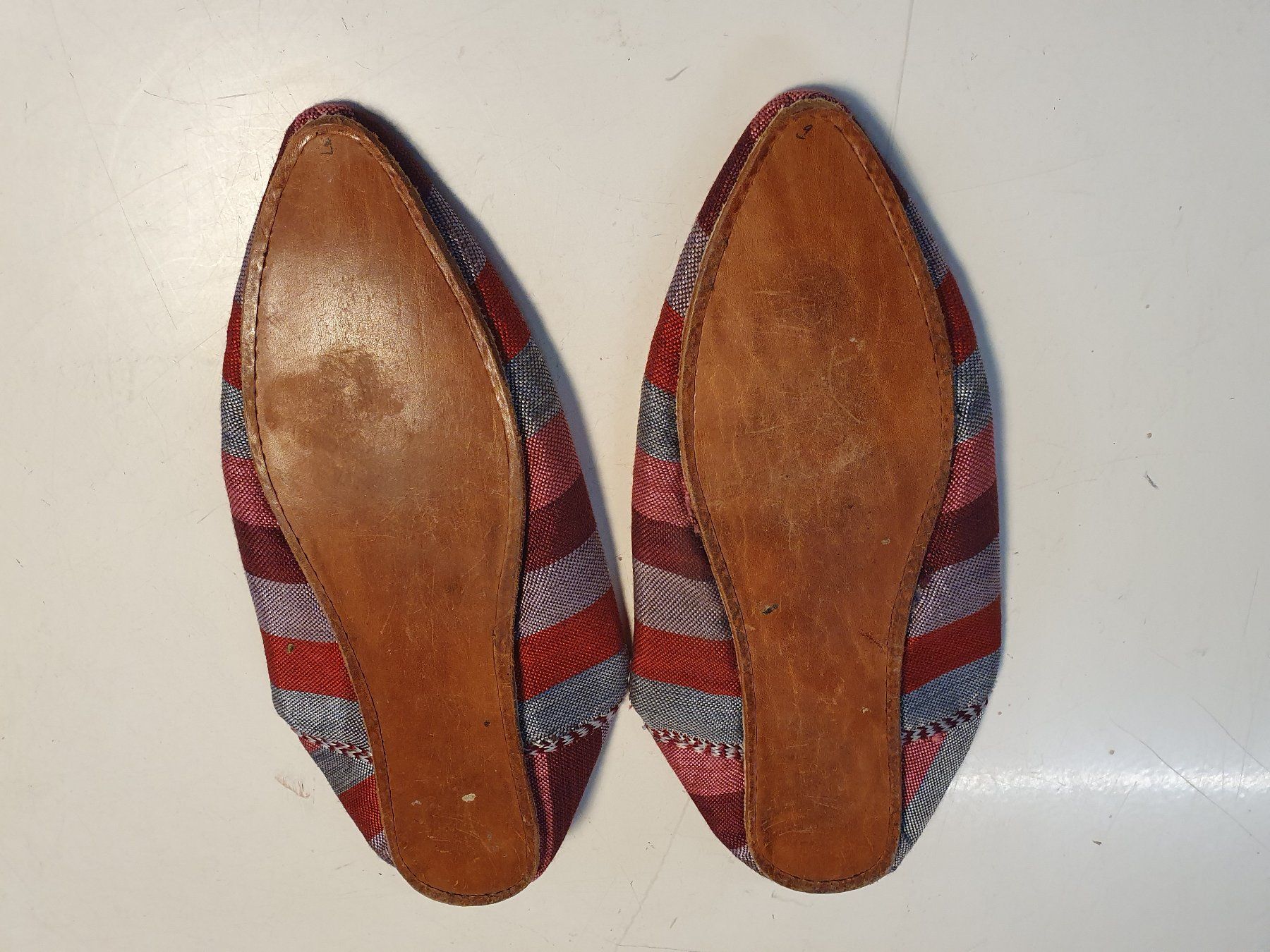Scarpe da donna: Hauspantoffeln stoff – Usato da Zürich venduto da loosebone 2