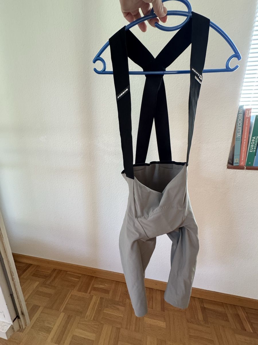 Assos Pantalons: Bib ASSOS Equipe R S11 – D'occasion à Winterthur par lor_n7yp