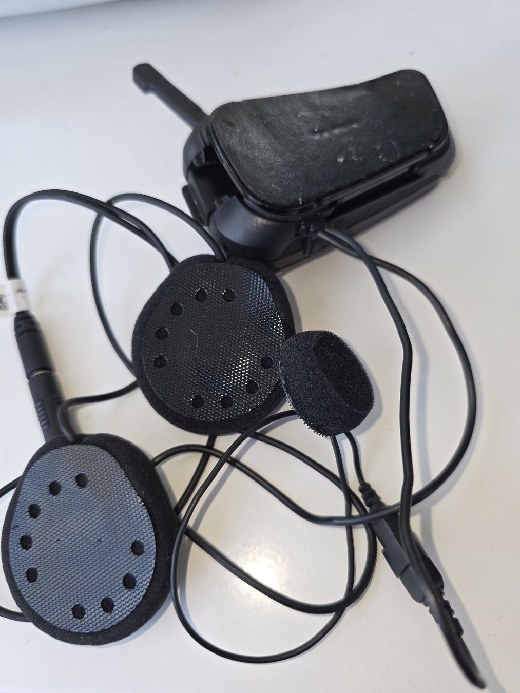 Cardo Cuffie: Cardo Packtalk Bold Bluetooth Kommunikationssystem gebraucht – Usato da Döttingen venduto da Capuella 5