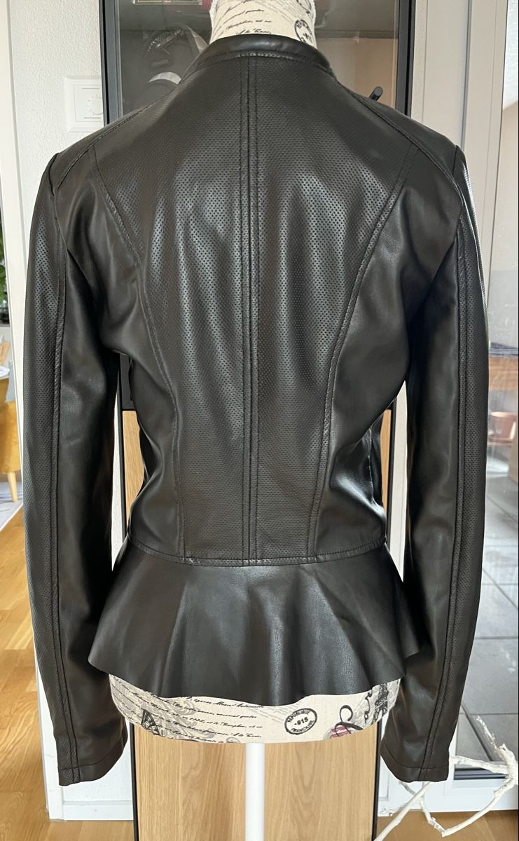 Vero Moda Giacche: Elegante Kunstlederjacke von Vero Moda, Gr. S – Usato da Aarburg venduto da Petite-closet-Loop 2
