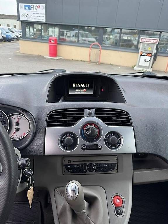 Autos: Renault Kangoo 1.6  – D'occasion à Cousset par dompich 5