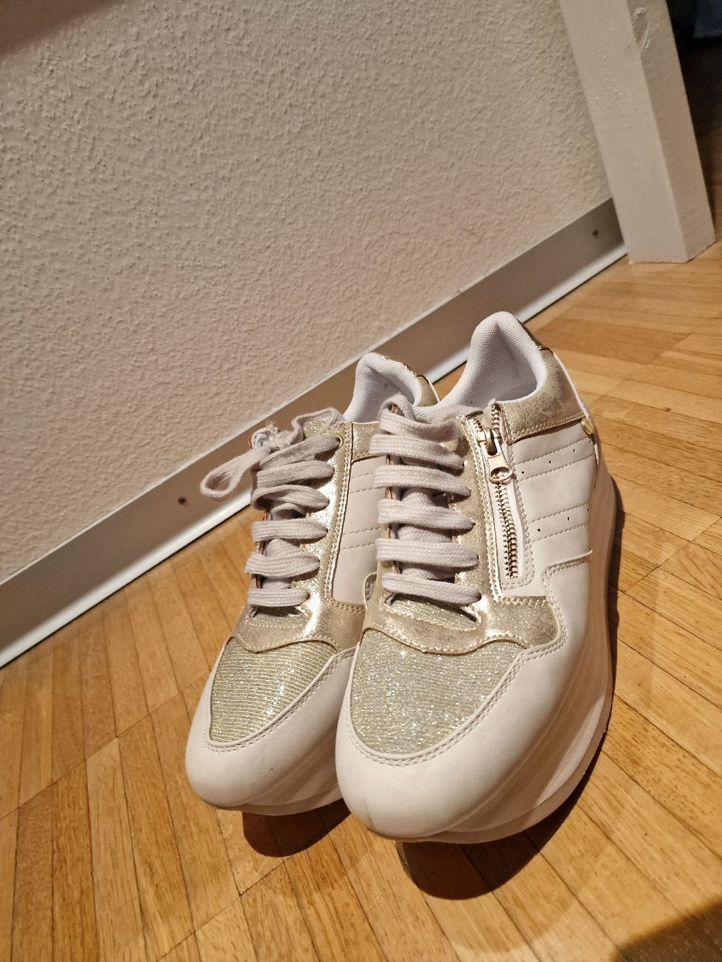 Scarpe da donna: Damen Sneaker Plateau Gr. 39 – Usato da Laufenburg venduto da may_r2st 6