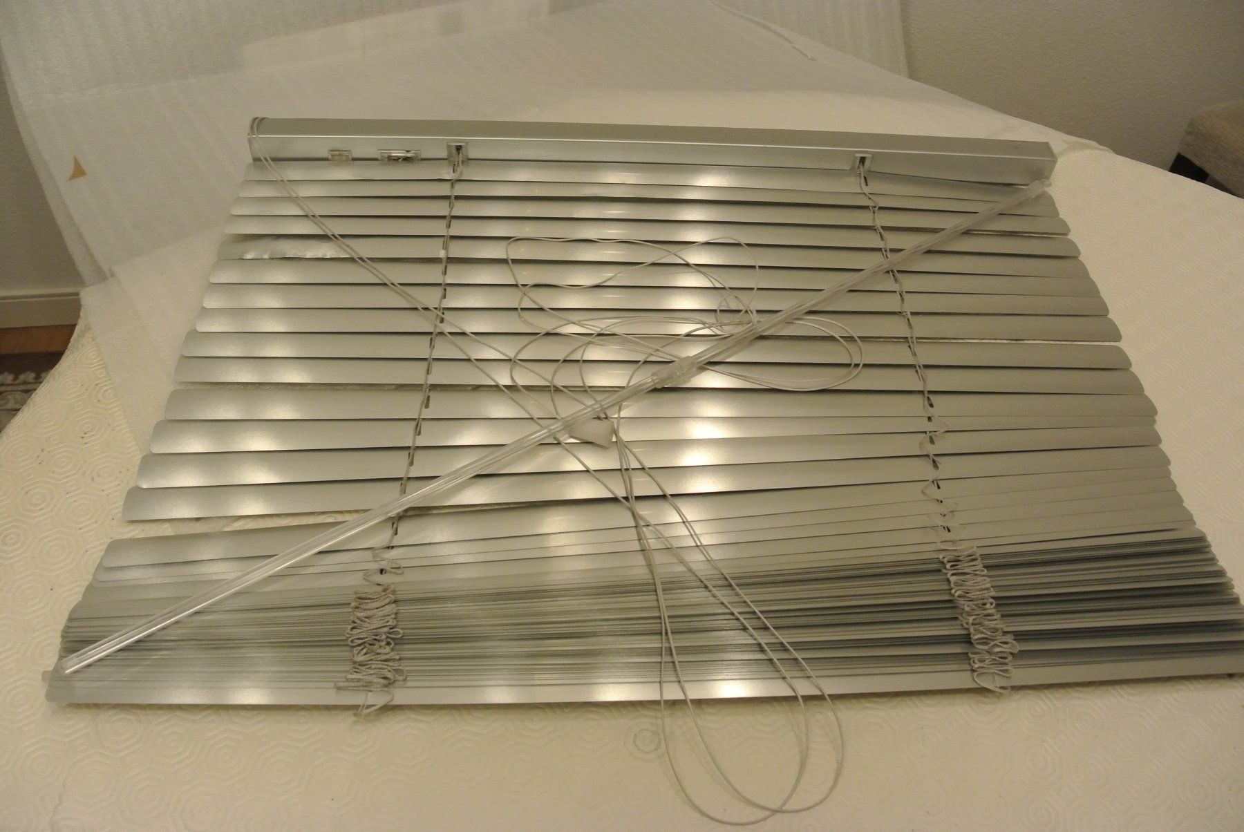 Tende da sole: Lamellenstore Silber Aluminium – Usato da Horgen venduto da Goros 1