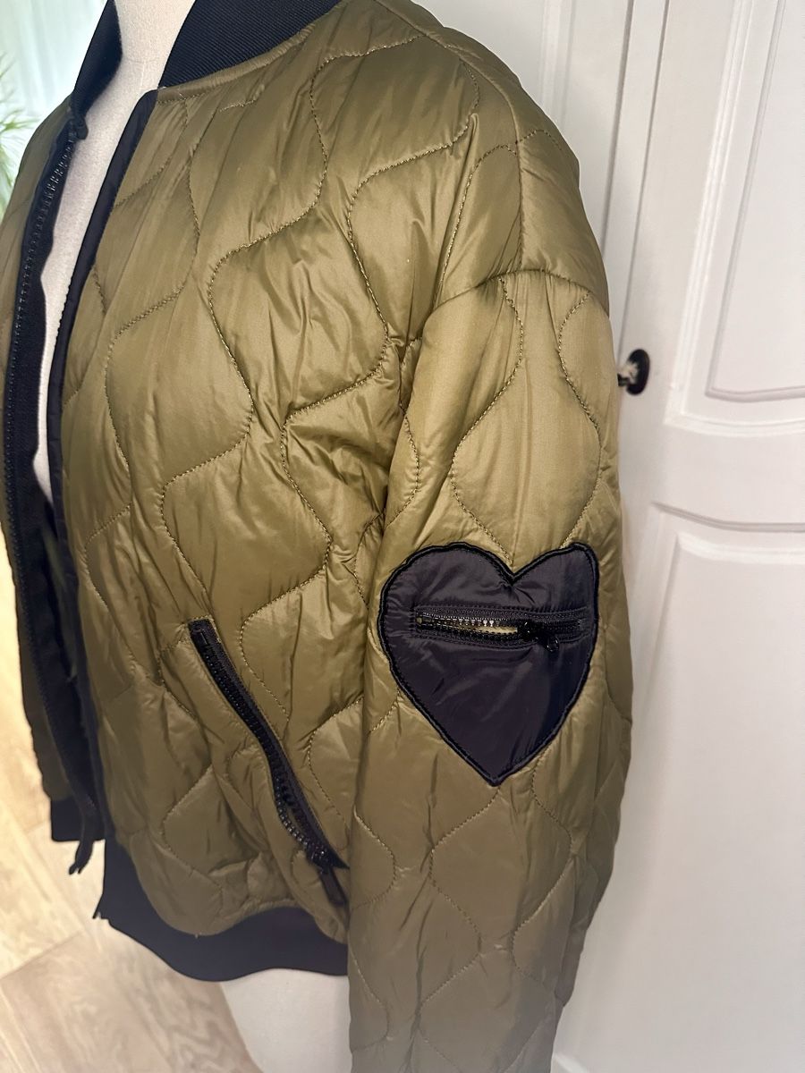 Moschino Jacken: Love Moschino Jacke m – Gebraucht aus Pfaffhausen von Klaras_second_hand 1