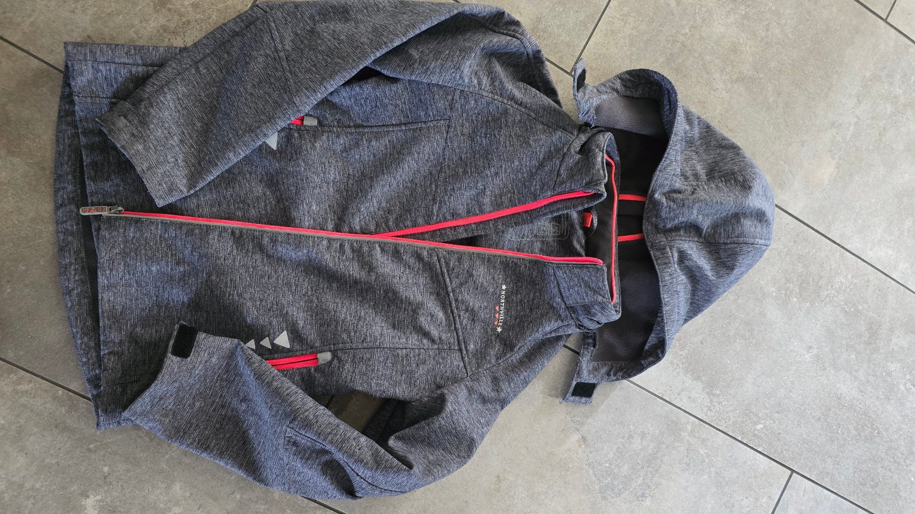 Vestes & Manteaux: Softshelljacke Northville 152 – D'occasion à Wohlen AG par Sapperlott