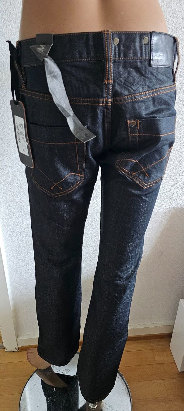 Jeans: Neue Mogul Damen Jeans, Grösse 28 – Nuovo e nell'imballaggio originale da Basel venduto da Mazzo84 1
