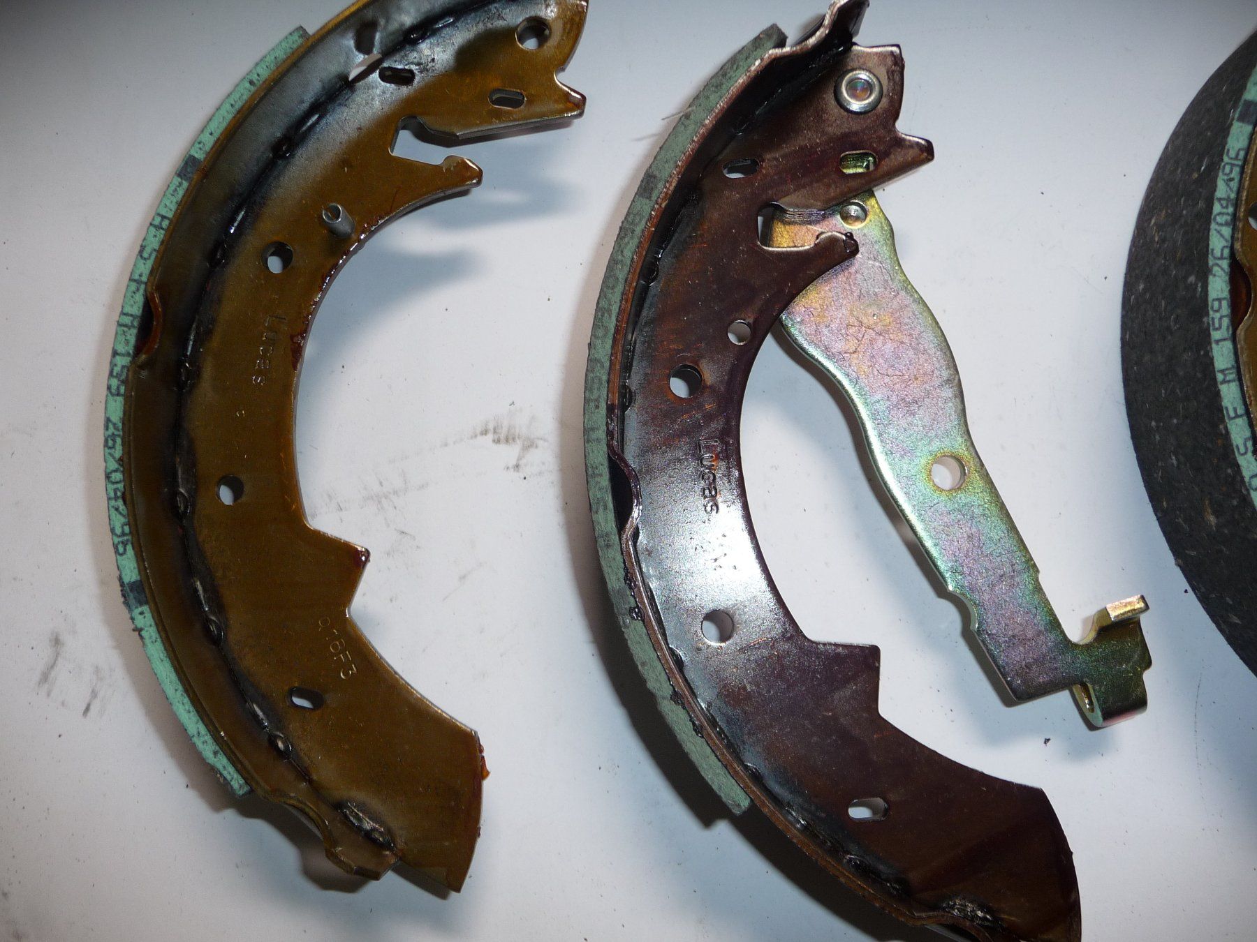 Renault Tutti pezzi di ricambio auto: Renault Bremsbackensatz  77 01 203 563 – Nuovo e nell'imballaggio originale da Bennau venduto da Marco363 3