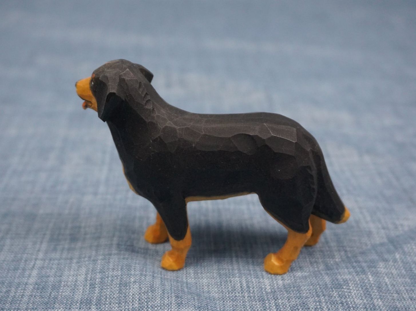 Figuren: Berner Sennenhund handgeschnitzt und bemalt – Neu (gemäss Beschreibung) aus Diessbach b. Büren von Crocharry 3