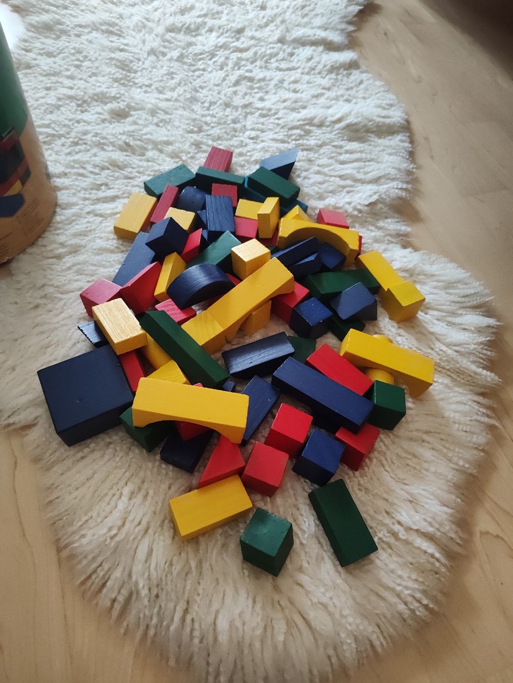 Jouets: Holz Blöcke  – D'occasion à Gossau ZH par Maria_Feno 2