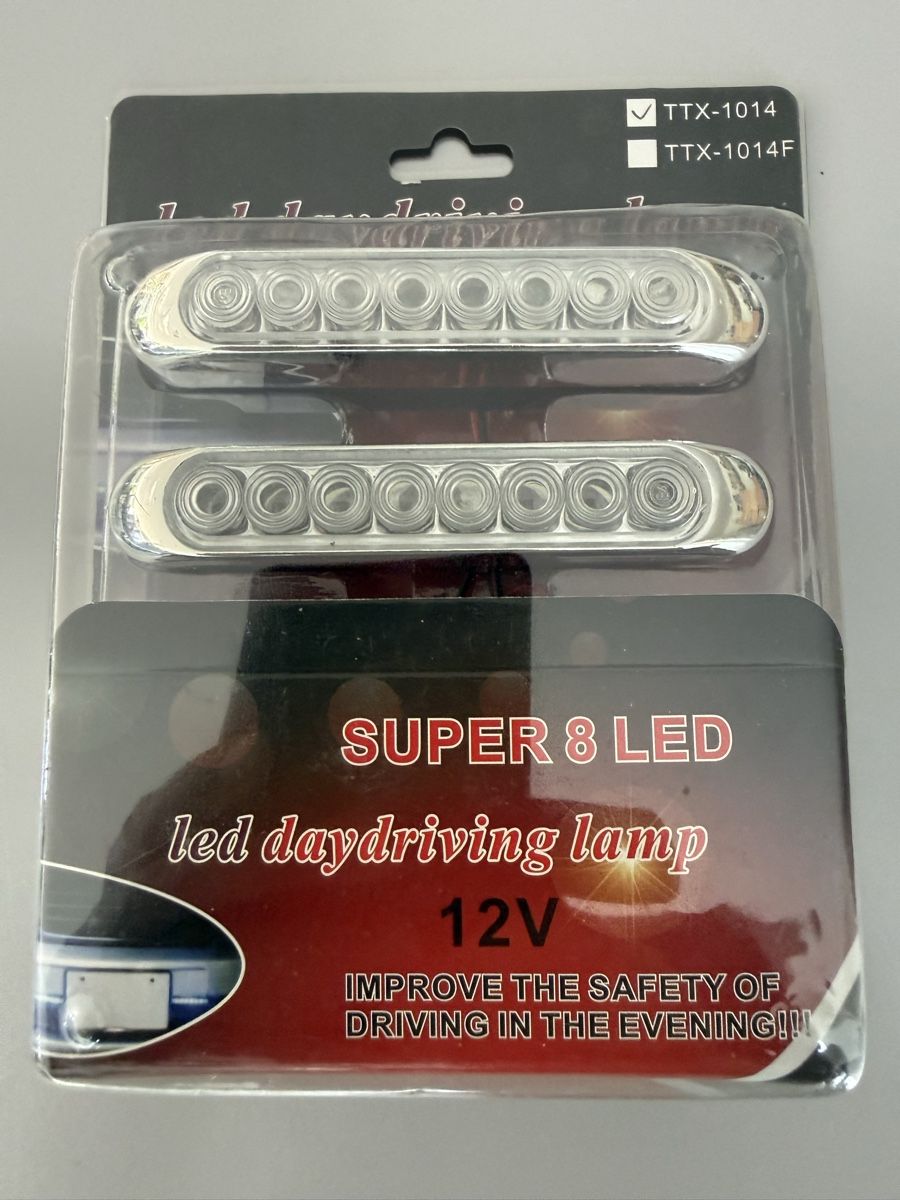 Fari: Universal Super 8 LED Tagfahrlicht 12V neu – Nuovo e nell'imballaggio originale da Oberhof venduto da Babylonier