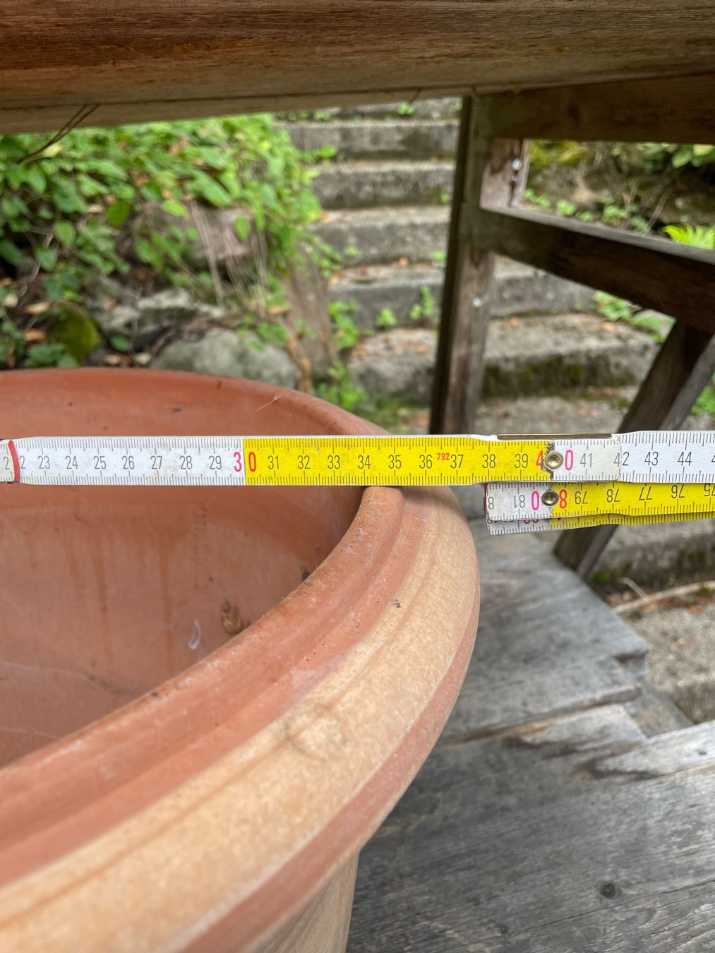 Vasi per fiori: Pflanztopf aus Terracotta – Nuovo (secondo la descrizione) da Zürich venduto da Spring_Garten 1