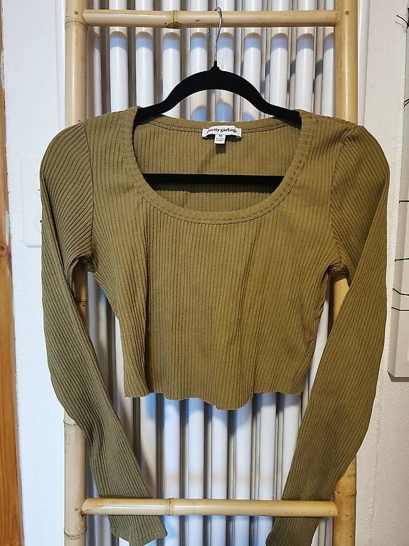 Top: Cotton Crop Top – Usato da Neuhausen venduto da NatWag